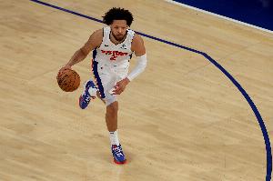 康宁汉姆：我不能做偏科的球员 必须在攻防两端都做出贡献