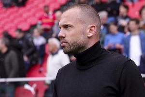 阿贾克斯主帅：奥斯梅恩速度快且强壮，甚至能与德罗巴和伊布比肩